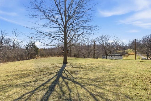 20264 HONEYSUCKLE Road, Council Bluffs, IA 51503