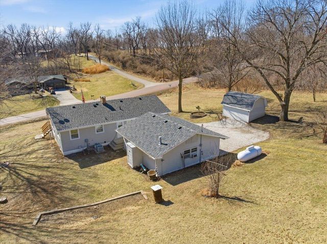 20264 HONEYSUCKLE Road, Council Bluffs, IA 51503