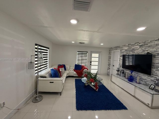 10516 NW 36th Place, Miami, FL 33147