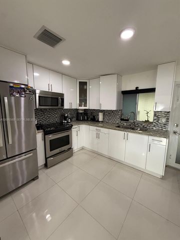 10516 NW 36th Place, Miami, FL 33147