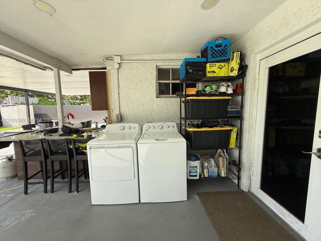 10516 NW 36th Place, Miami, FL 33147