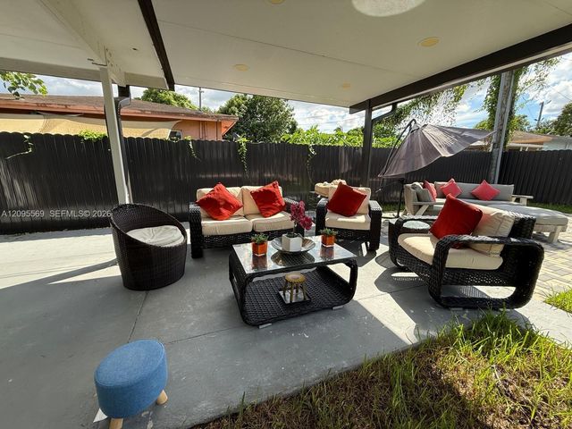 10516 NW 36th Place, Miami, FL 33147
