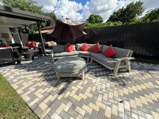 10516 NW 36th Place, Miami, FL 33147