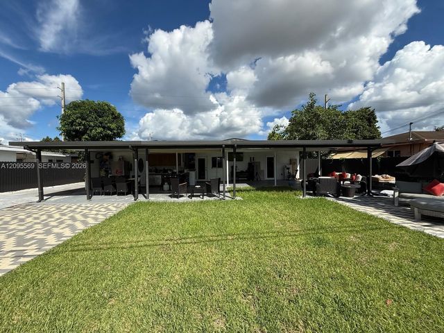 10516 NW 36th Place, Miami, FL 33147