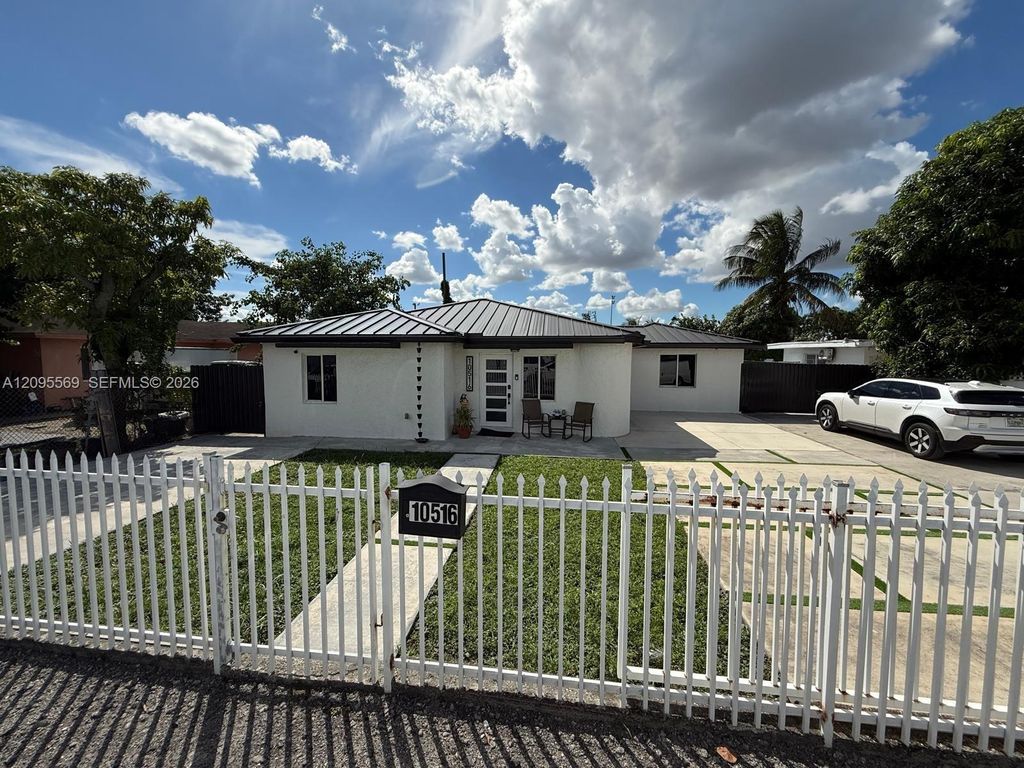 10516 NW 36th Place, Miami, FL 33147