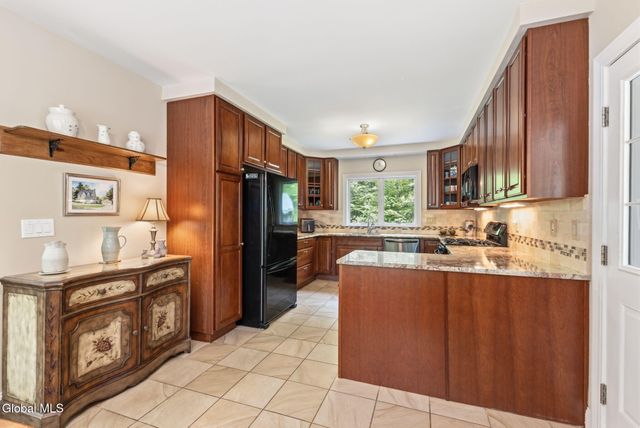 639 N Shore Rd Peck, Bleecker, NY 12078