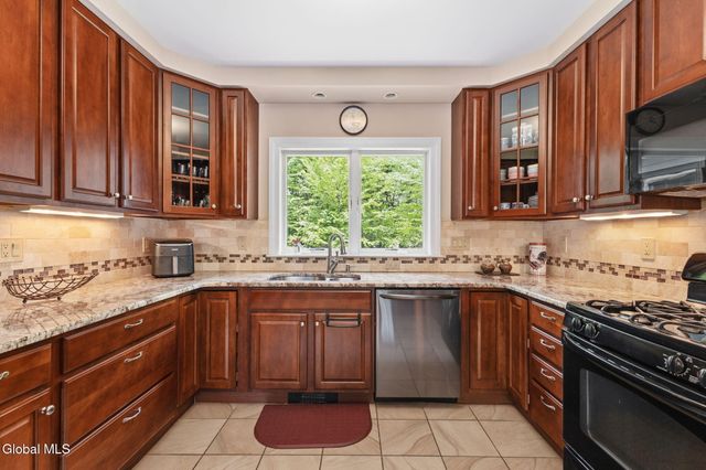 639 N Shore Rd Peck, Bleecker, NY 12078