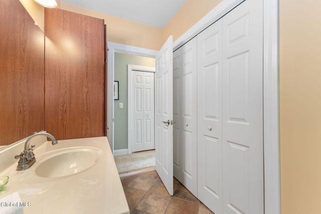 639 N Shore Rd Peck, Bleecker, NY 12078