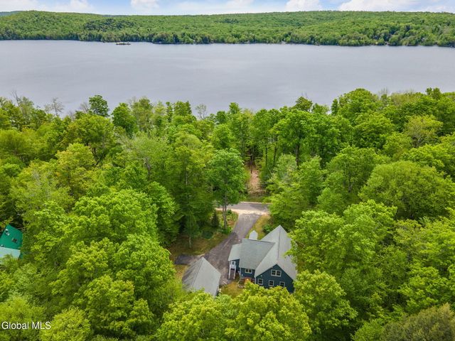 639 N Shore Rd Peck, Bleecker, NY 12078