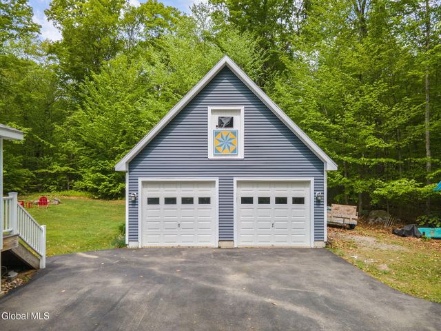 639 N Shore Rd Peck, Bleecker, NY 12078