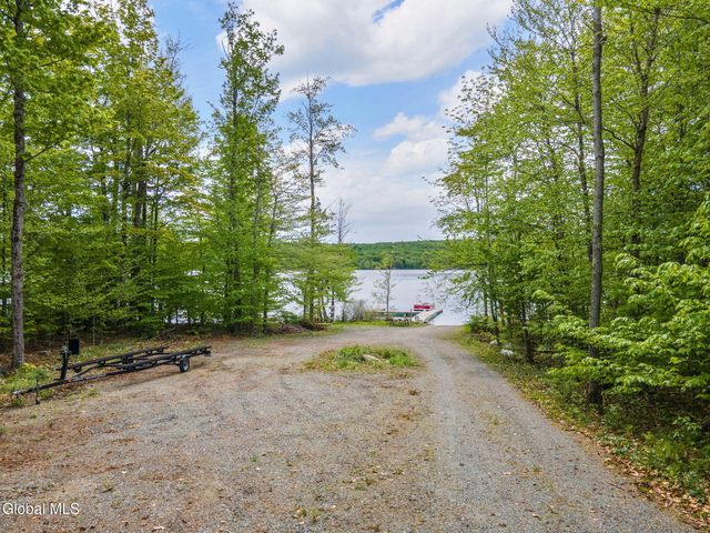 639 N Shore Rd Peck, Bleecker, NY 12078