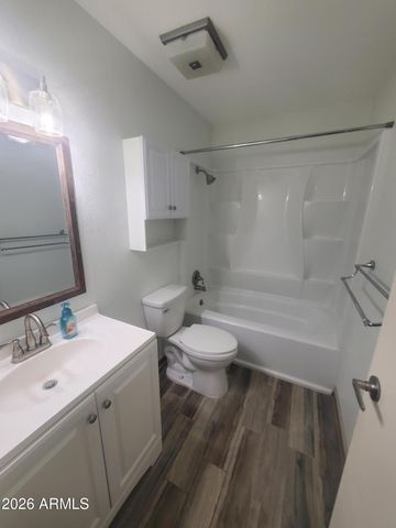 520 N STAPLEY Drive 238, Mesa, AZ 85203