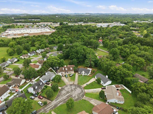 609 Eagle Ct, La Vergne, TN 37086
