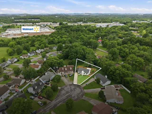 609 Eagle Ct, La Vergne, TN 37086