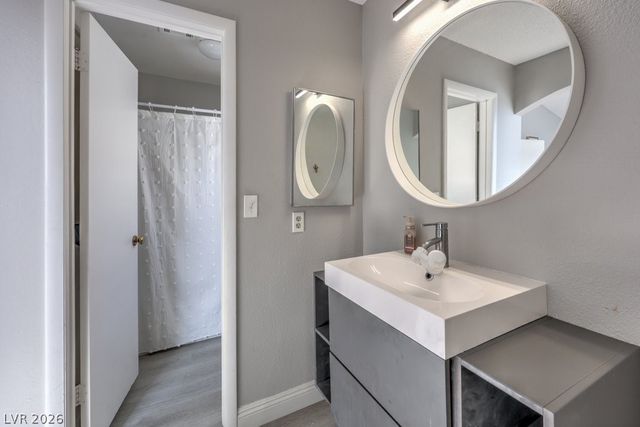 8912 Surf View Drive, Las Vegas, NV 89117