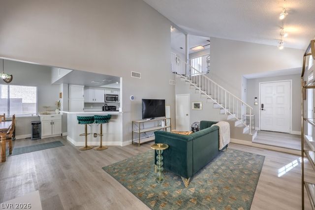 8912 Surf View Drive, Las Vegas, NV 89117