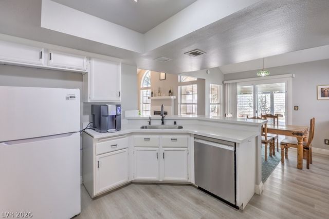 8912 Surf View Drive, Las Vegas, NV 89117