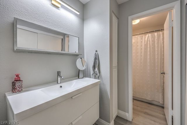 8912 Surf View Drive, Las Vegas, NV 89117