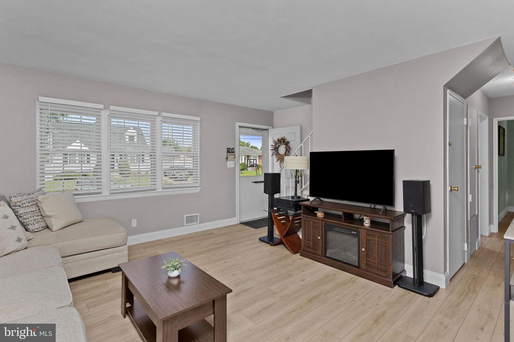 6 BRANDYWINE WAY, HAMILTON, NJ 08690 — photo 5