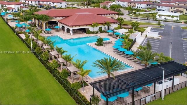 3375 W 100th Ter, Hialeah, FL 33018