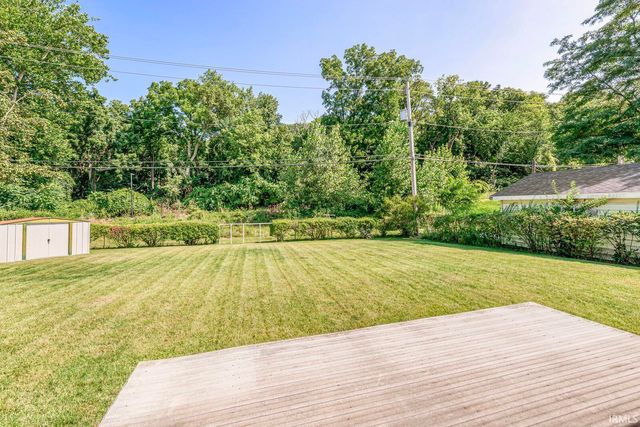405 W Angela Boulevard, South Bend, IN 46617