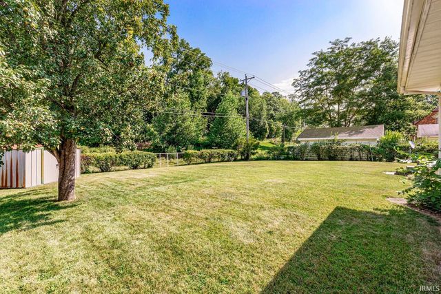 405 W Angela Boulevard, South Bend, IN 46617