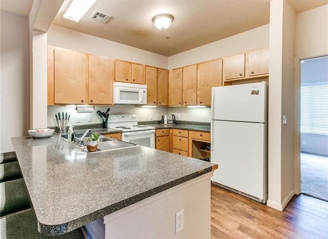 2200 Classen Boulevard 13-114, Norman, OK 73071