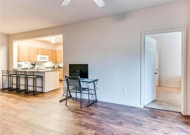 2200 Classen Boulevard 13-114, Norman, OK 73071