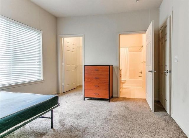 2200 Classen Boulevard 13-114, Norman, OK 73071