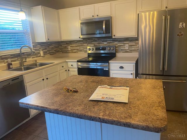 9648 Fallshill Circle, Springfield Twp., OH 45231