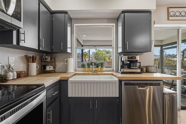 2318 SUMMIT STREET, Port Charlotte, FL 33948