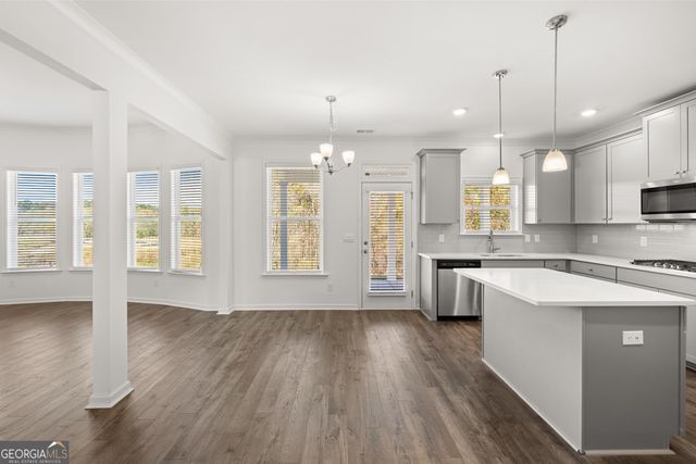 1776 Goodwin Drive, Hampton, GA 30228