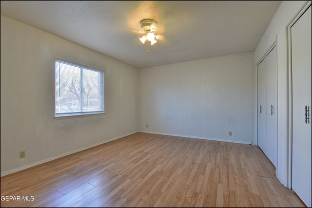 252 Shadow Mountain Drive 12, El Paso, TX 79912