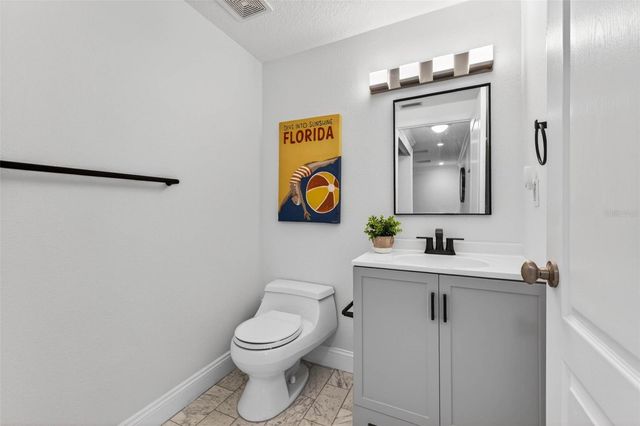 922 N SHORE DRIVE NE, St Petersburg, FL 33701