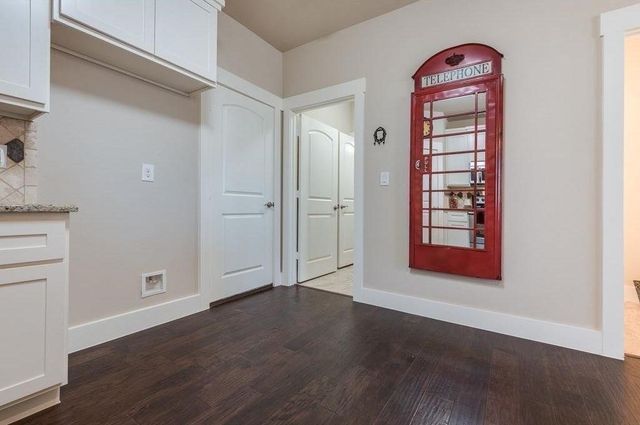 203 Belleville Drive, Lewisville, TX 75057