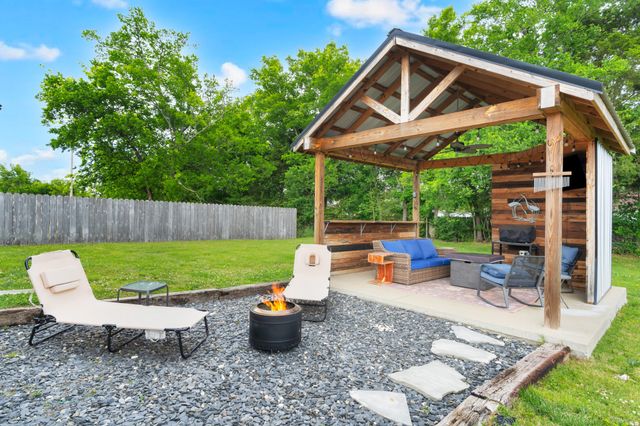 102 Shasta Ln, Shelbyville, TN 37160
