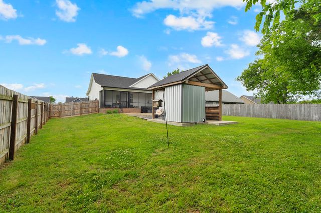 102 Shasta Ln, Shelbyville, TN 37160