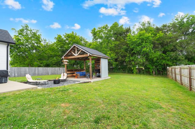 102 Shasta Ln, Shelbyville, TN 37160