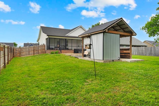 102 Shasta Ln, Shelbyville, TN 37160