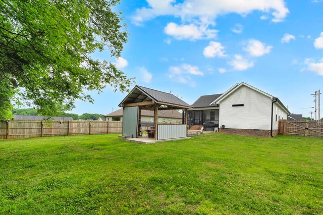 102 Shasta Ln, Shelbyville, TN 37160