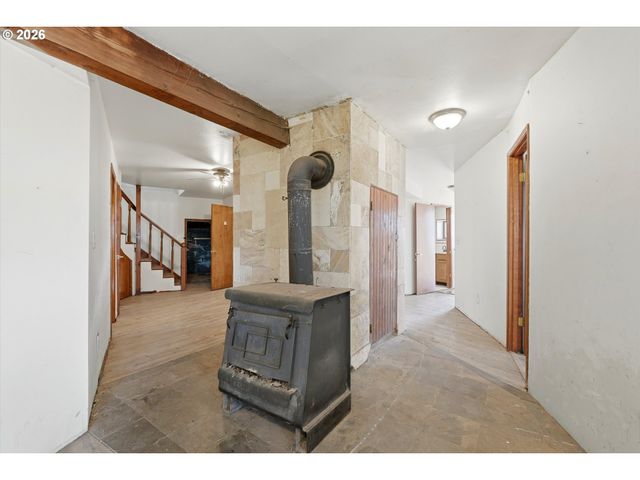 18001 Ne TYKESON Rd, Newberg, OR 97132