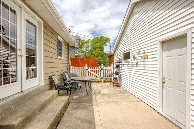 632 Park AVENUE, South Milwaukee, WI 53172