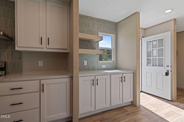 25 Old Pebble Lane, Kenly, NC 27542