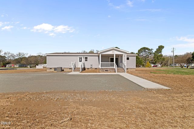 25 Old Pebble Lane, Kenly, NC 27542