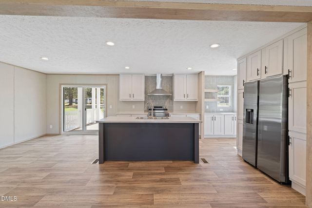 25 Old Pebble Lane, Kenly, NC 27542