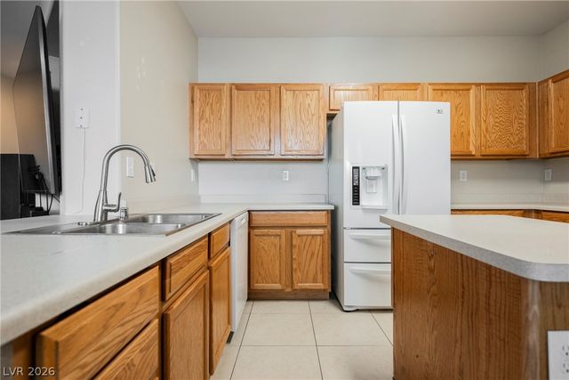 6682 Higger Tor Avenue, Las Vegas, NV 89139