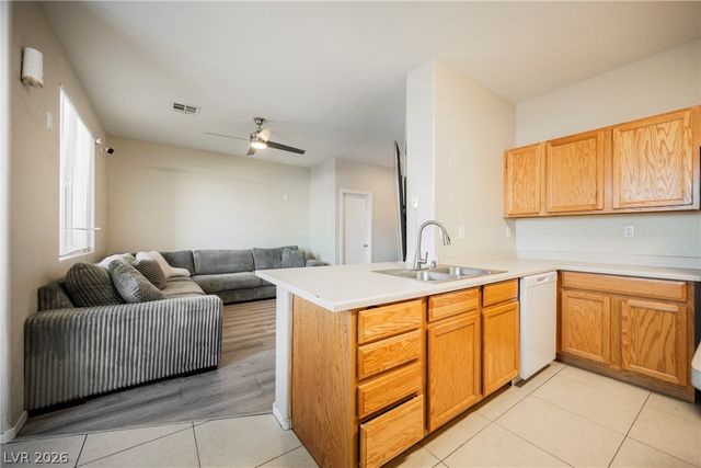 6682 Higger Tor Avenue, Las Vegas, NV 89139