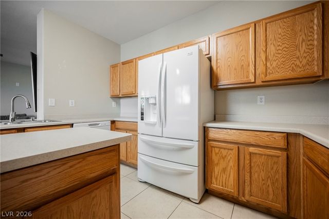 6682 Higger Tor Avenue, Las Vegas, NV 89139