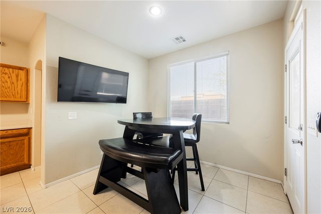 6682 Higger Tor Avenue, Las Vegas, NV 89139