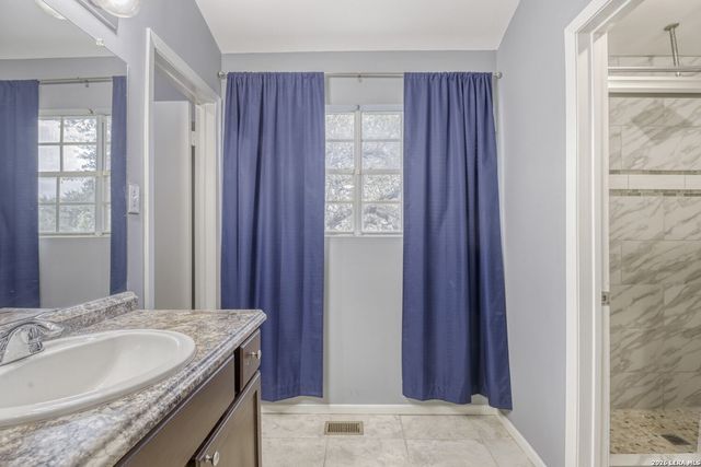 11311 Sir Winston St Apt 808, San Antonio, TX 78216